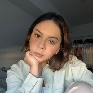 Meet your Posher, Yvette